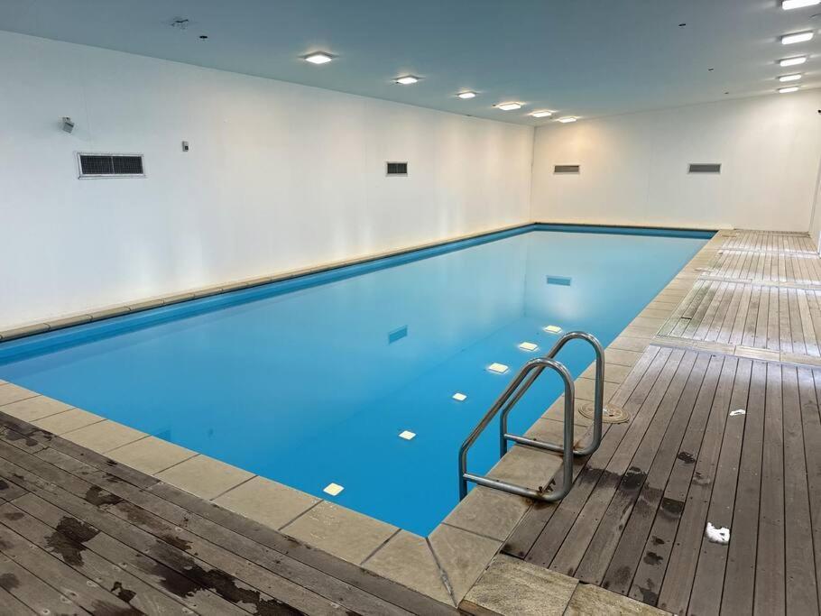 Immaculate 3 Bd 2 Bth Apartment -Free Carpark & Pool Auckland Extérieur photo