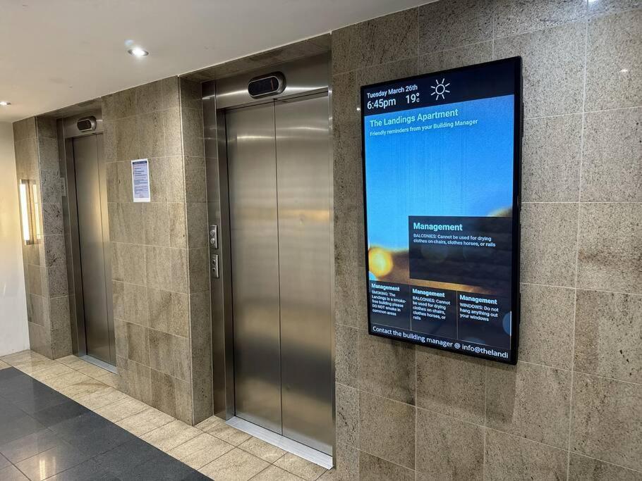 Immaculate 3 Bd 2 Bth Apartment -Free Carpark & Pool Auckland Extérieur photo