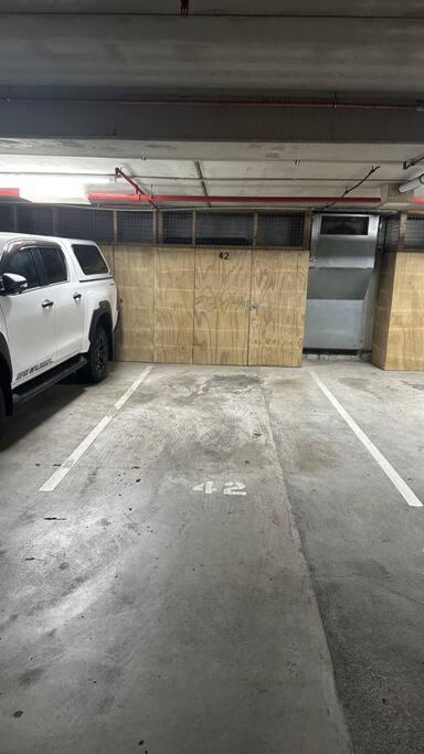 Immaculate 3 Bd 2 Bth Apartment -Free Carpark & Pool Auckland Extérieur photo